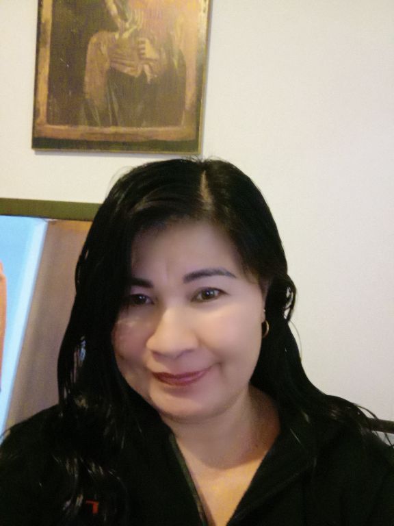 Sarah, 48