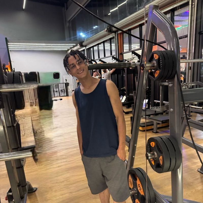 Lucas, 24