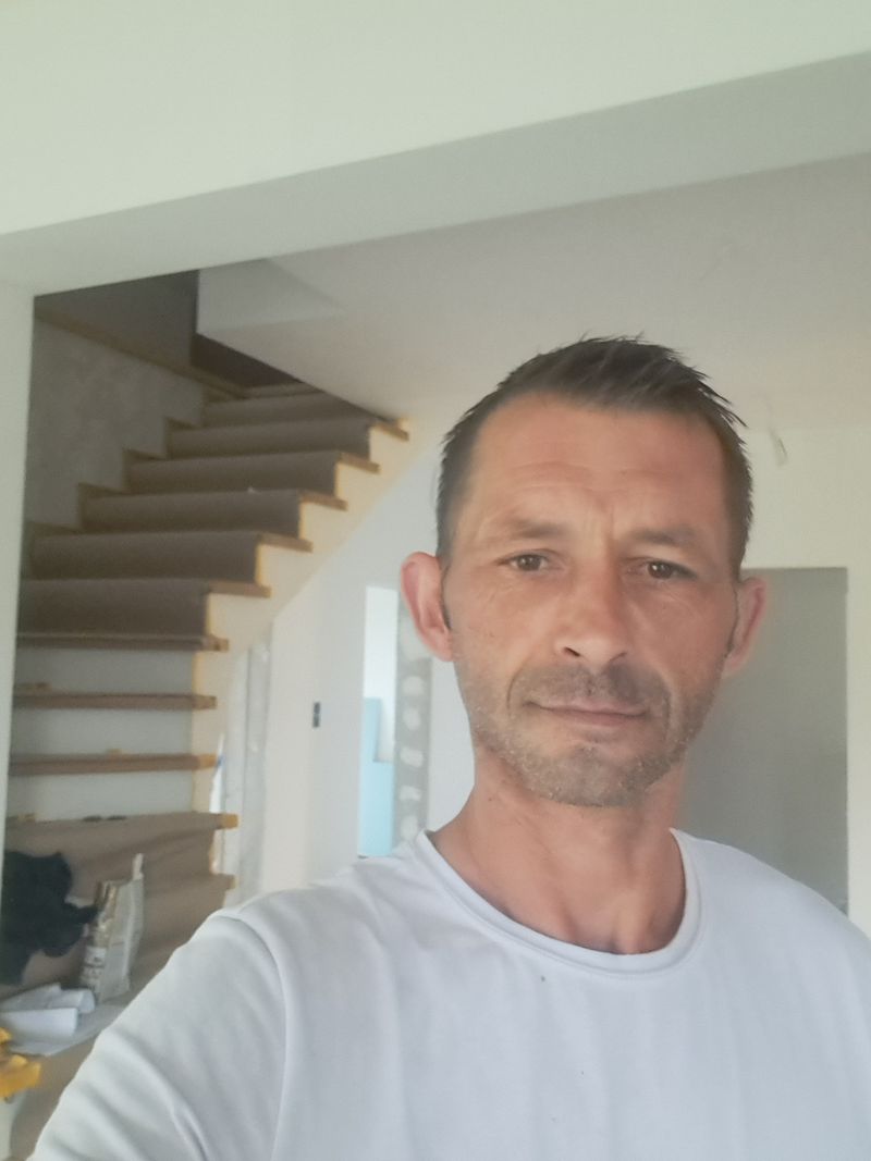 Paweł, 43