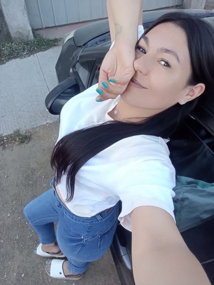 Agustina, 35