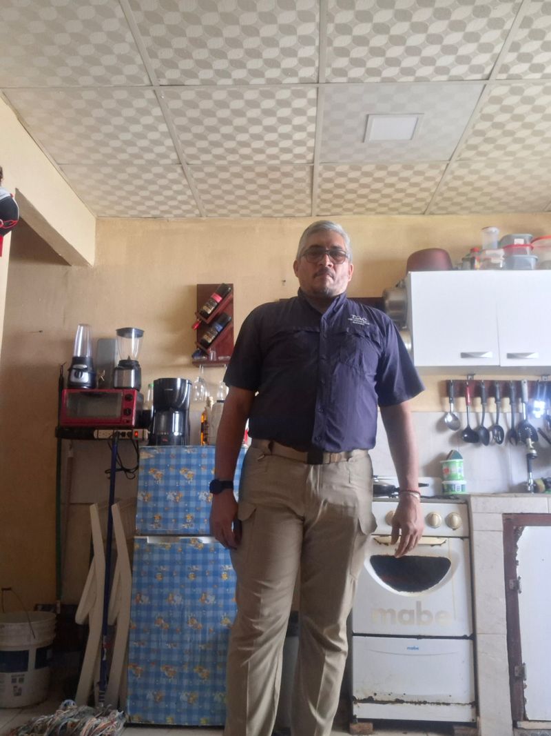 Nando, 57