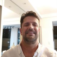 Rafael, 52