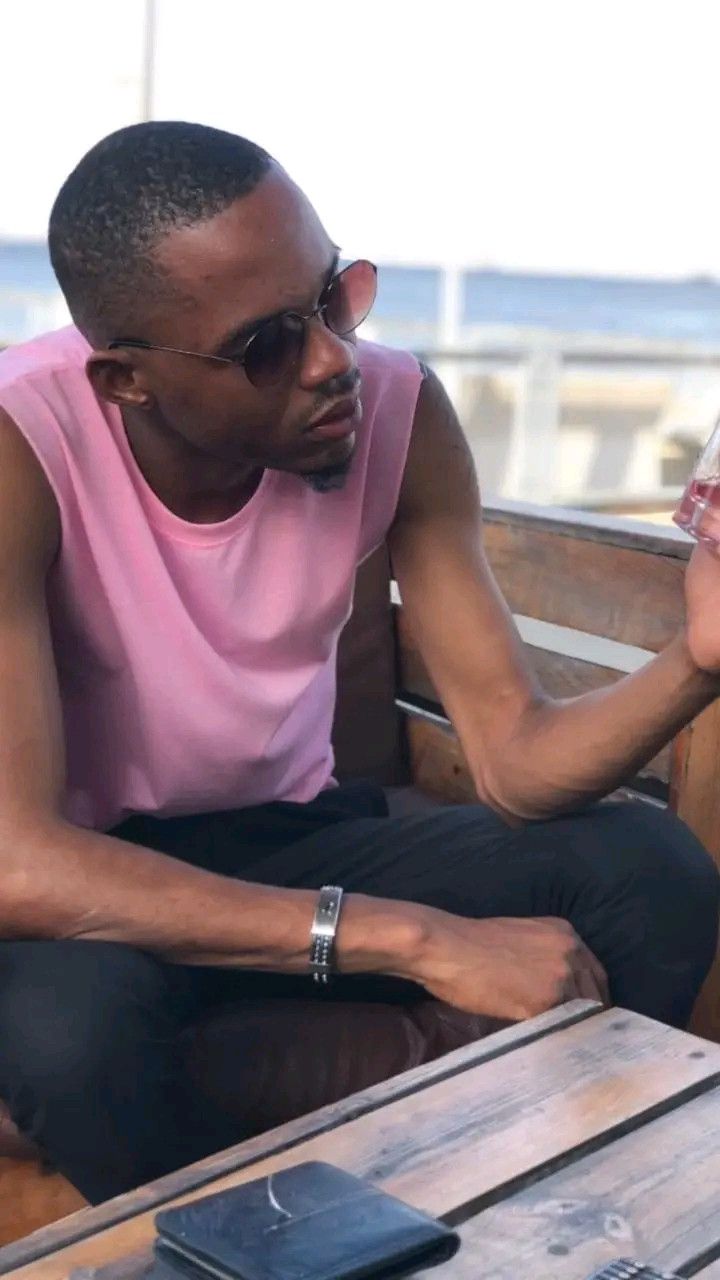 Hamilton, 34
