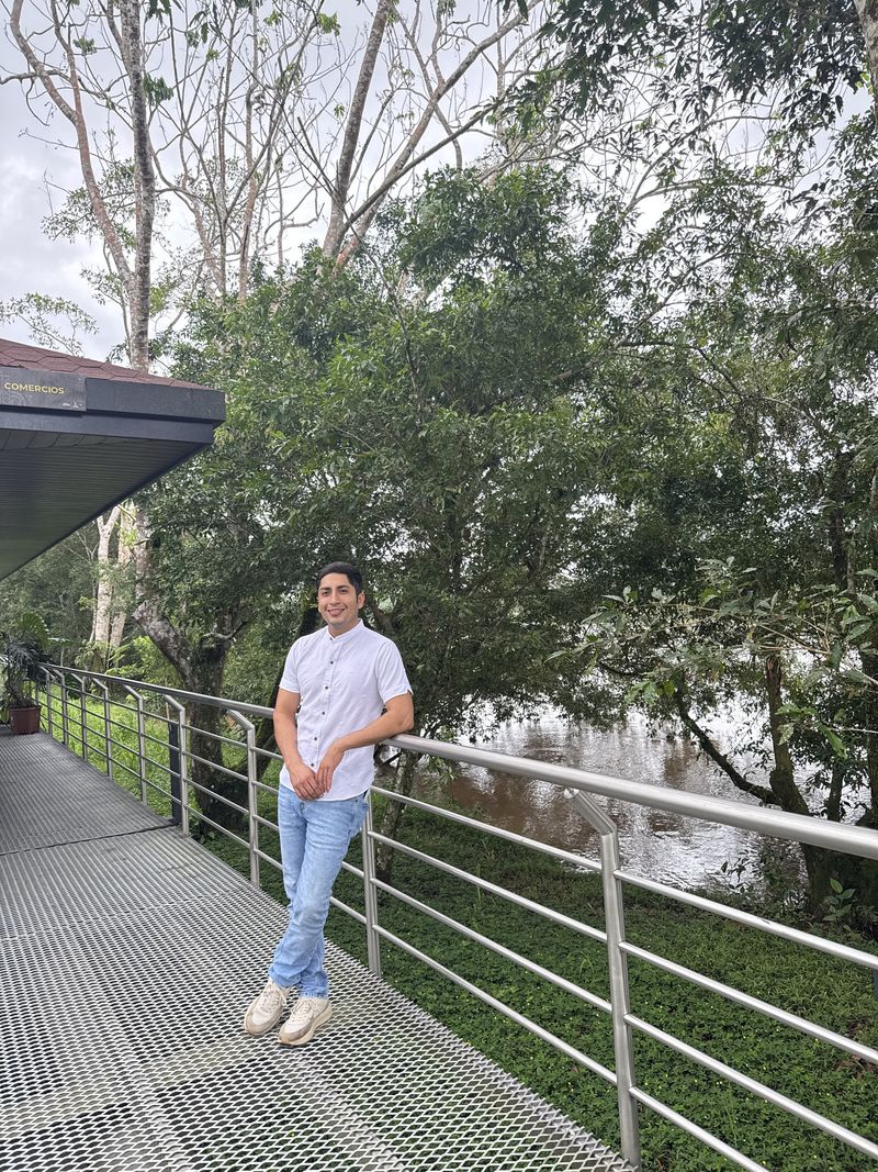 Albert, 33