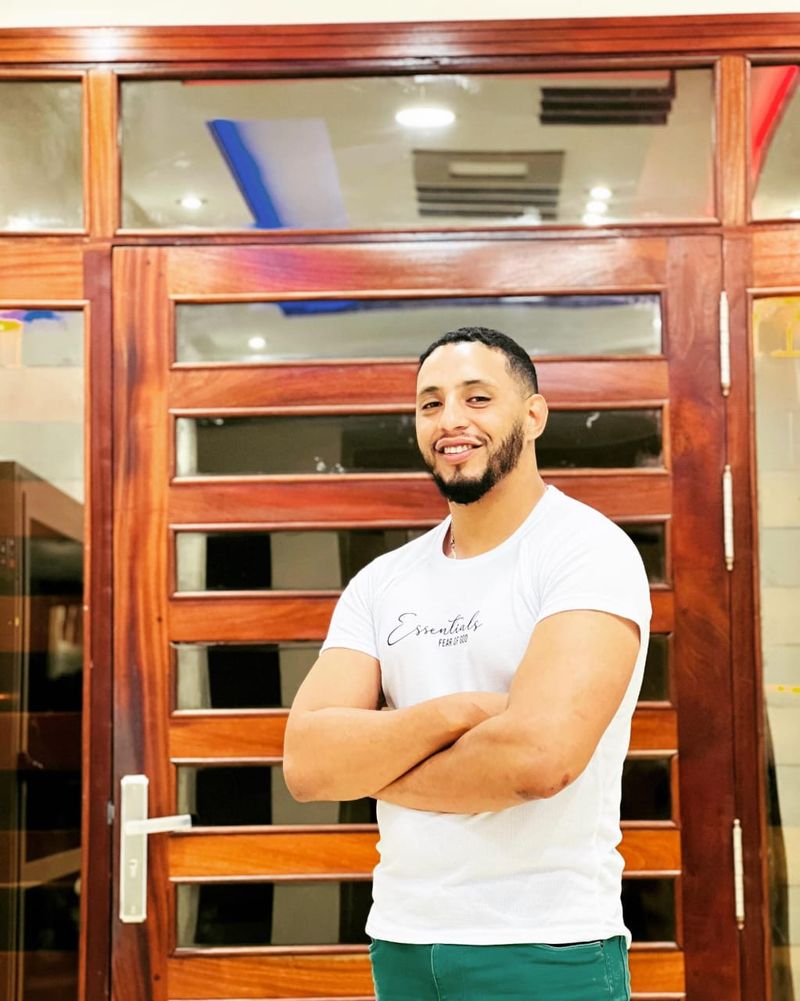 Youssef, 28