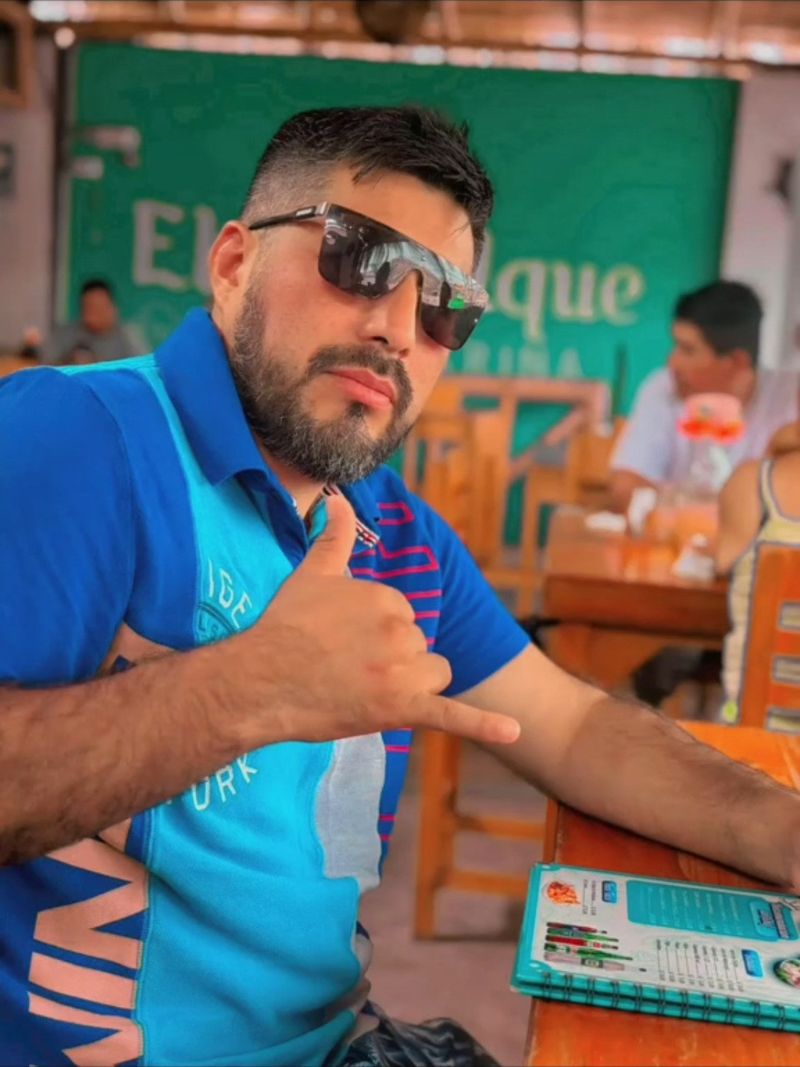 Alexander, 37