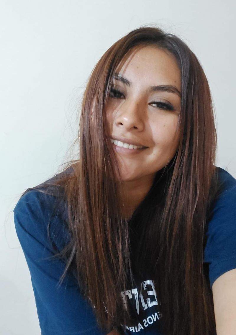 Carolina, 33