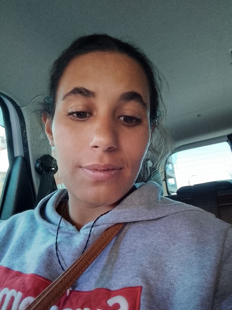 Daiana, 27