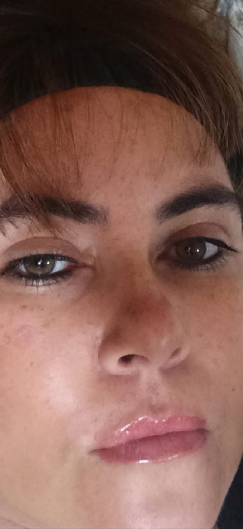 Beatriz, 48
