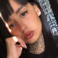 Mayra, 29