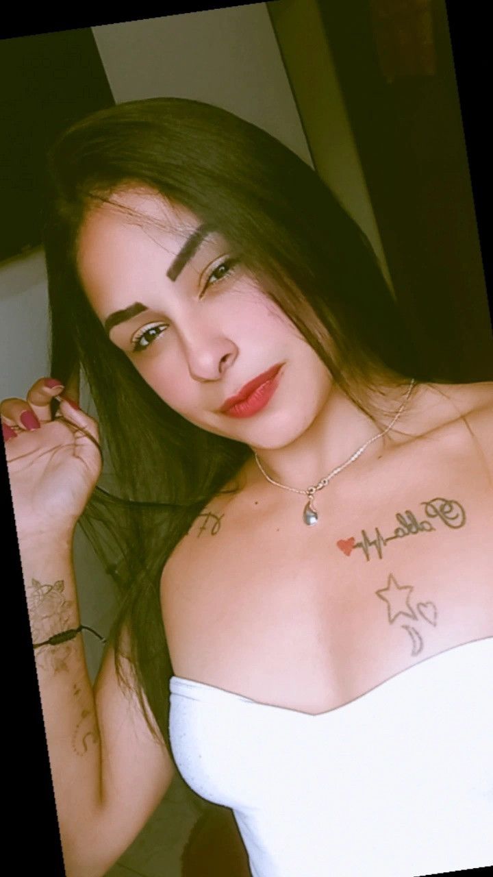 Thalia, 23