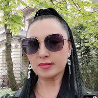 Nelia, 48