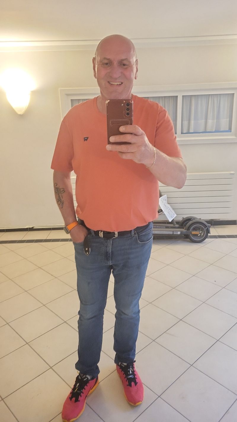 Jacek, 59