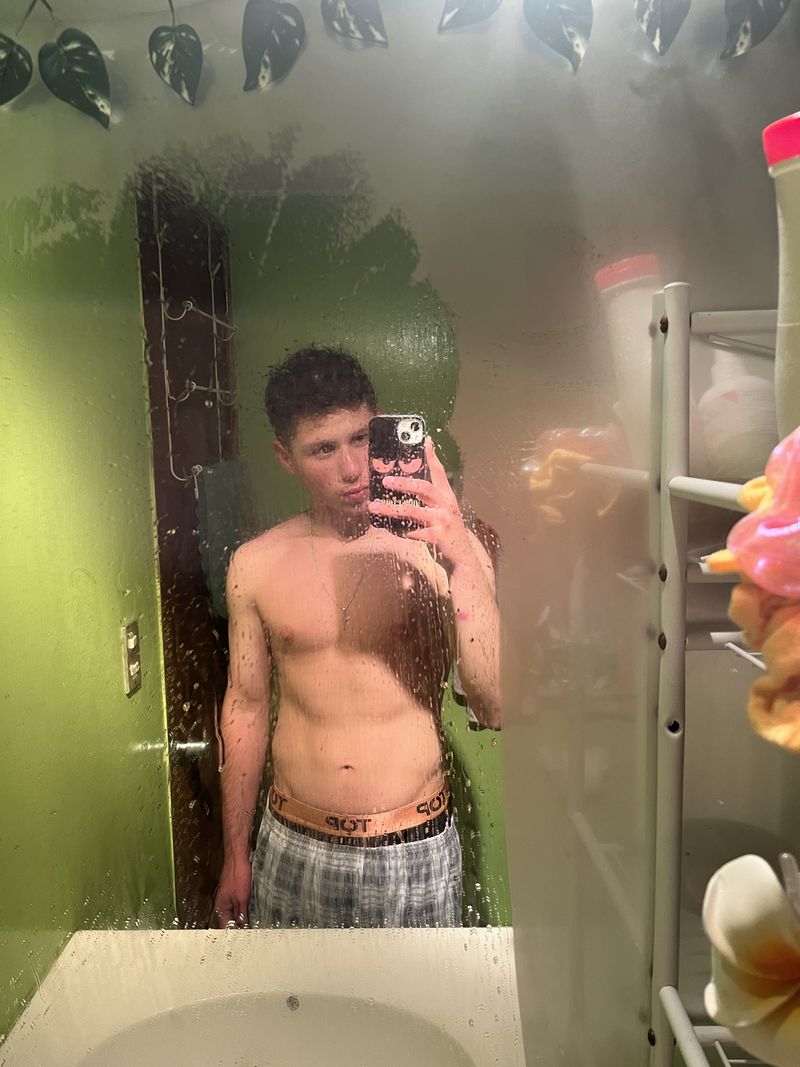 Ignacio, 20