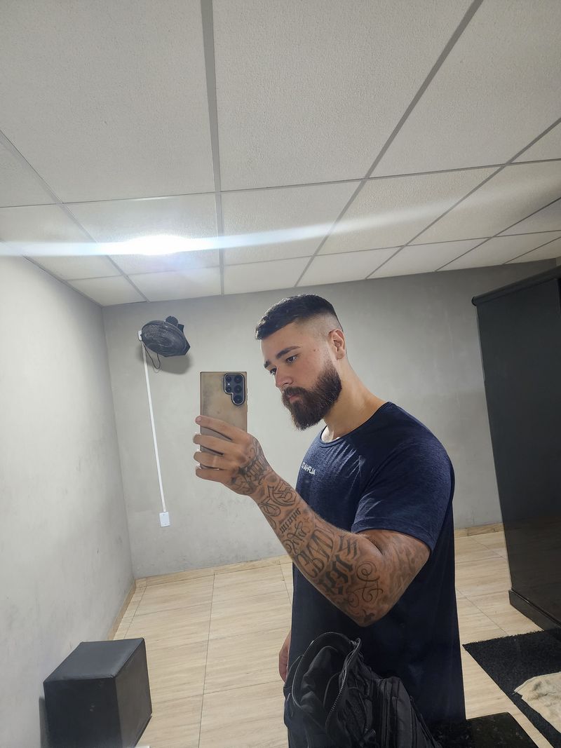 Gabriel, 24