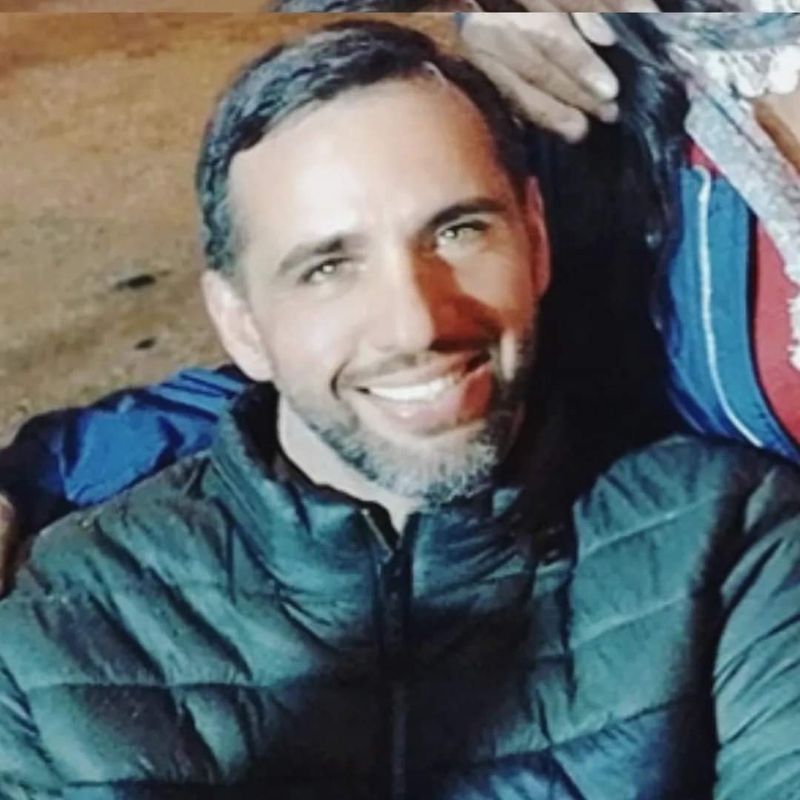 Roberto, 44