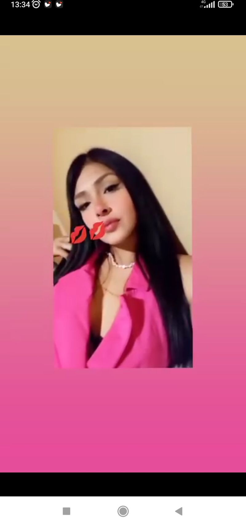 Camila, 22