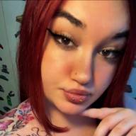 Laura, 21