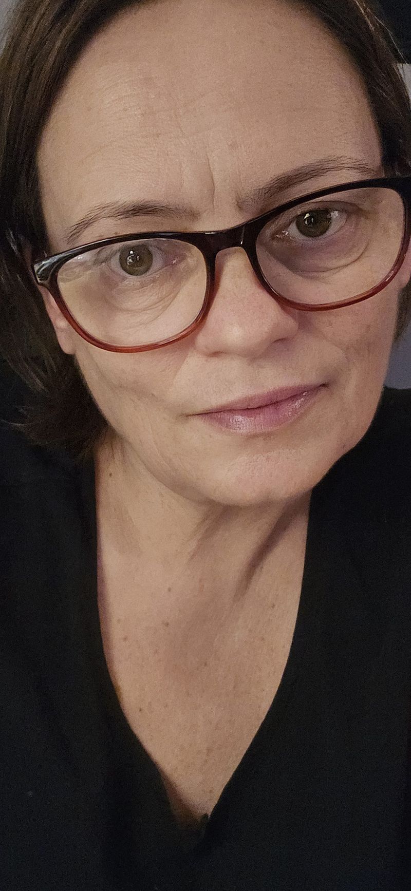Ona, 53