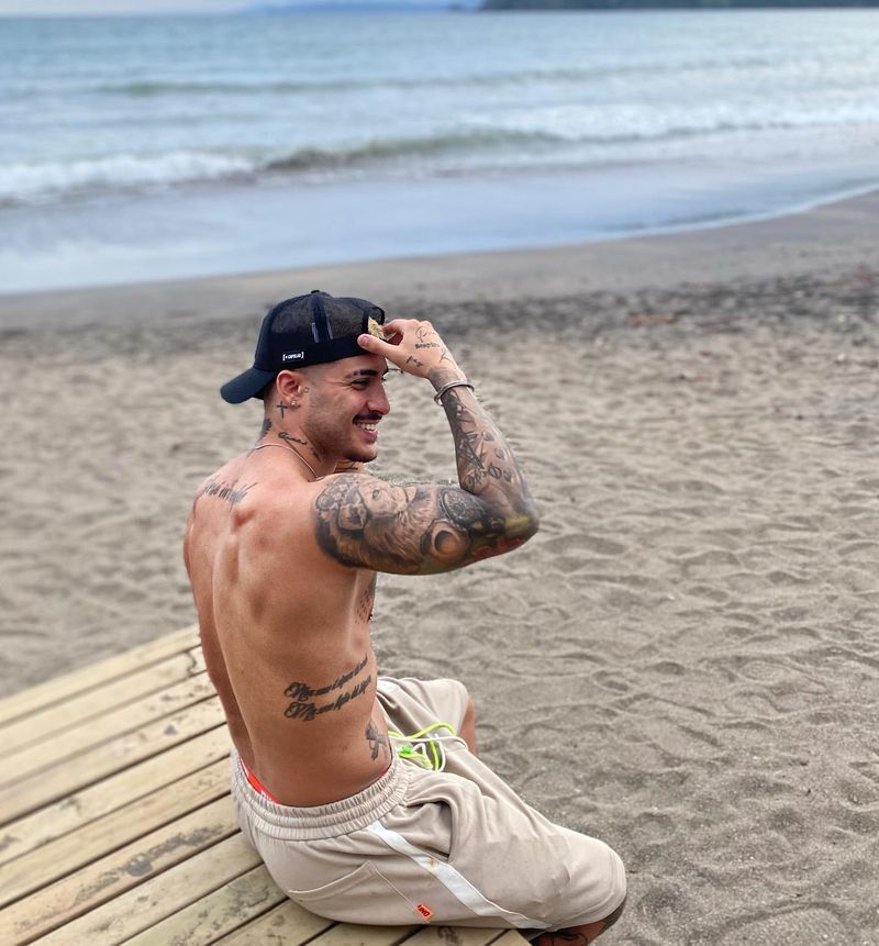 Raul, 27