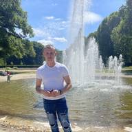 Mikhailo, 28