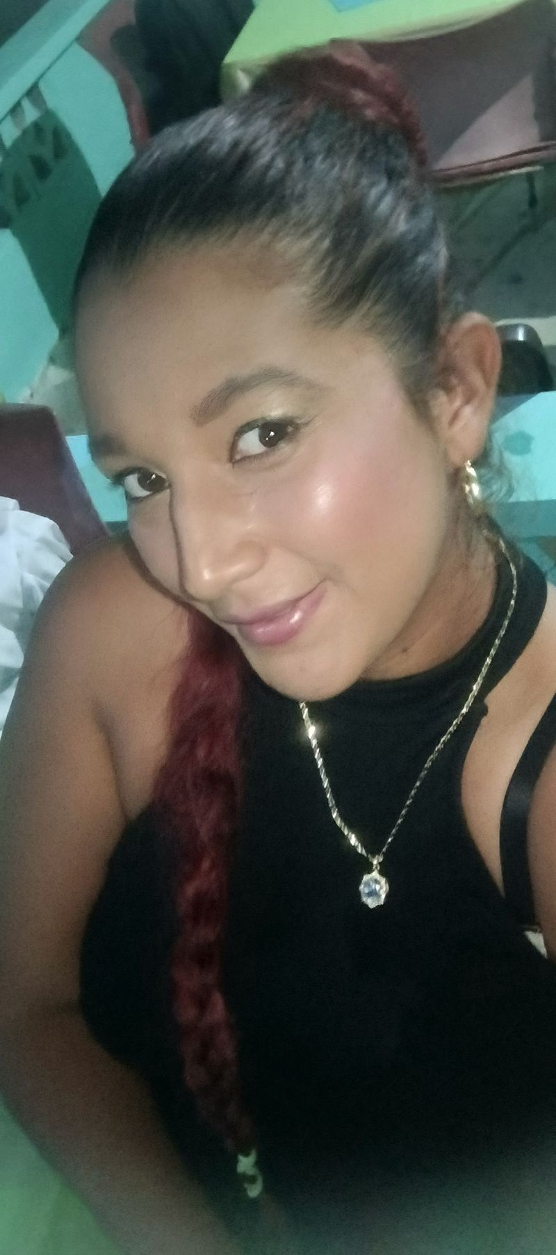 Karolina, 30