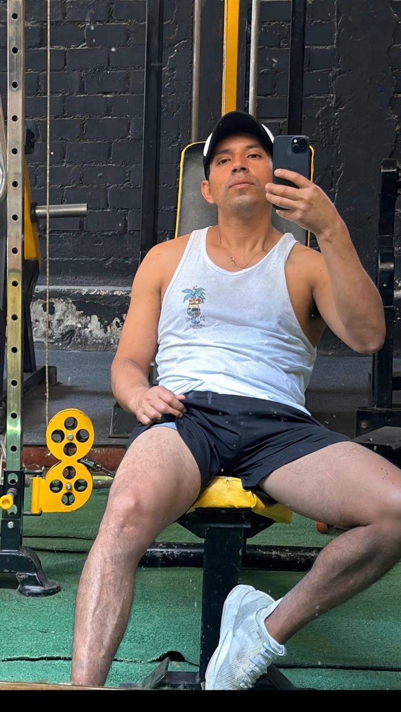 Jhon, 34