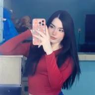 Karen, 25