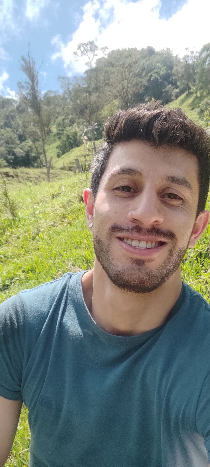 Nicolás, 31