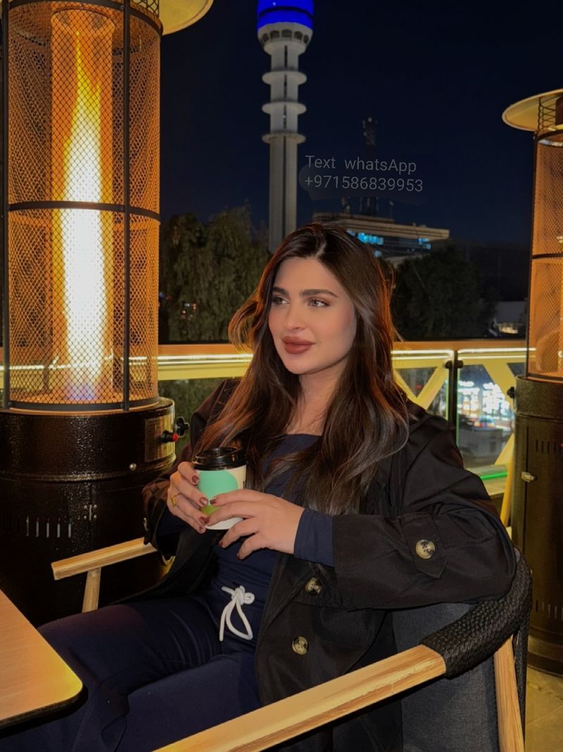 Sarah, 29