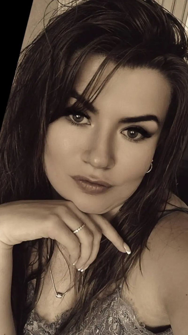 Діана, 30