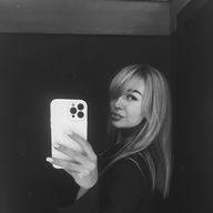 Александра, 27