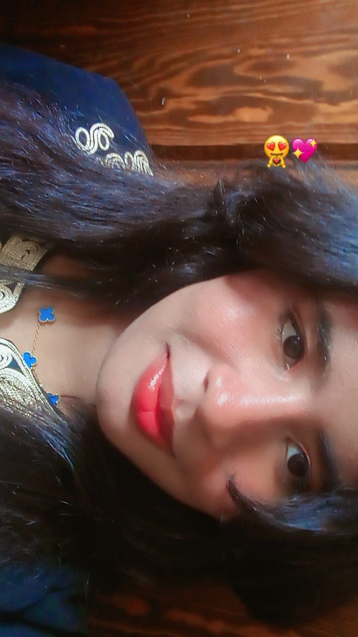 Hanan, 18