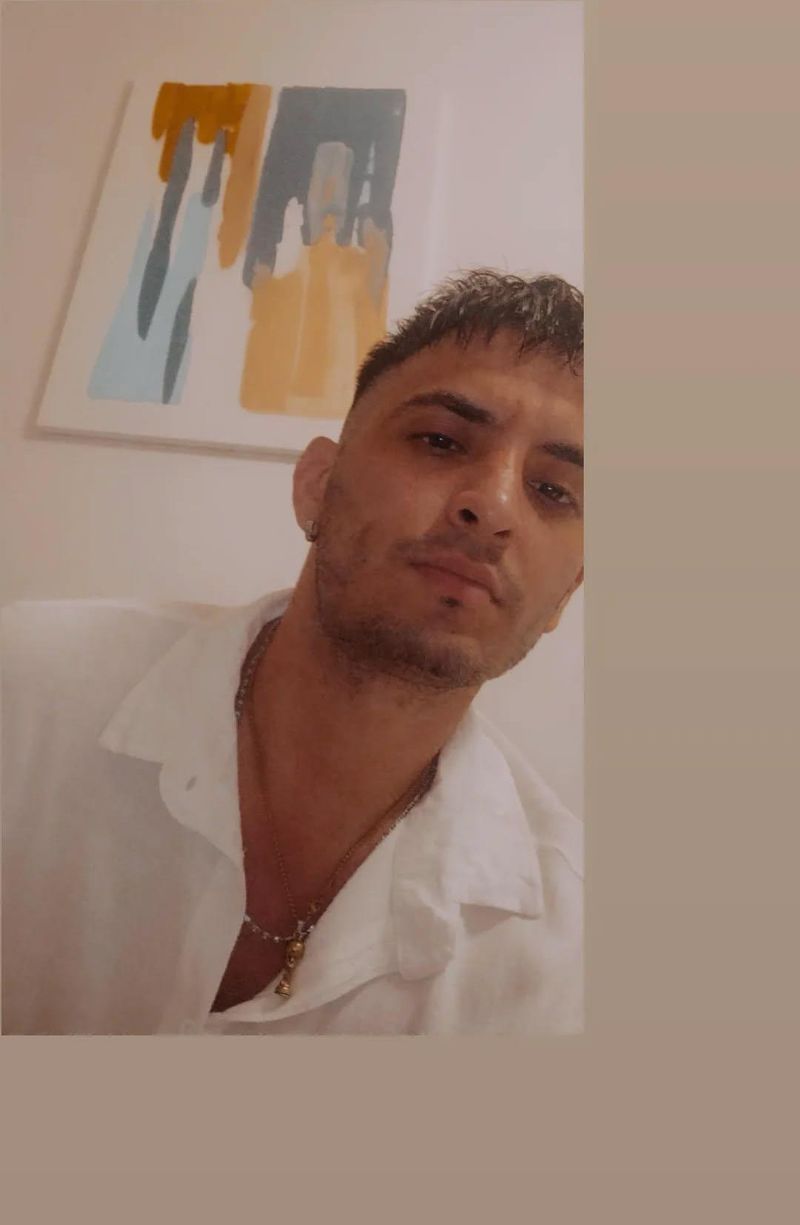 Facundo, 29