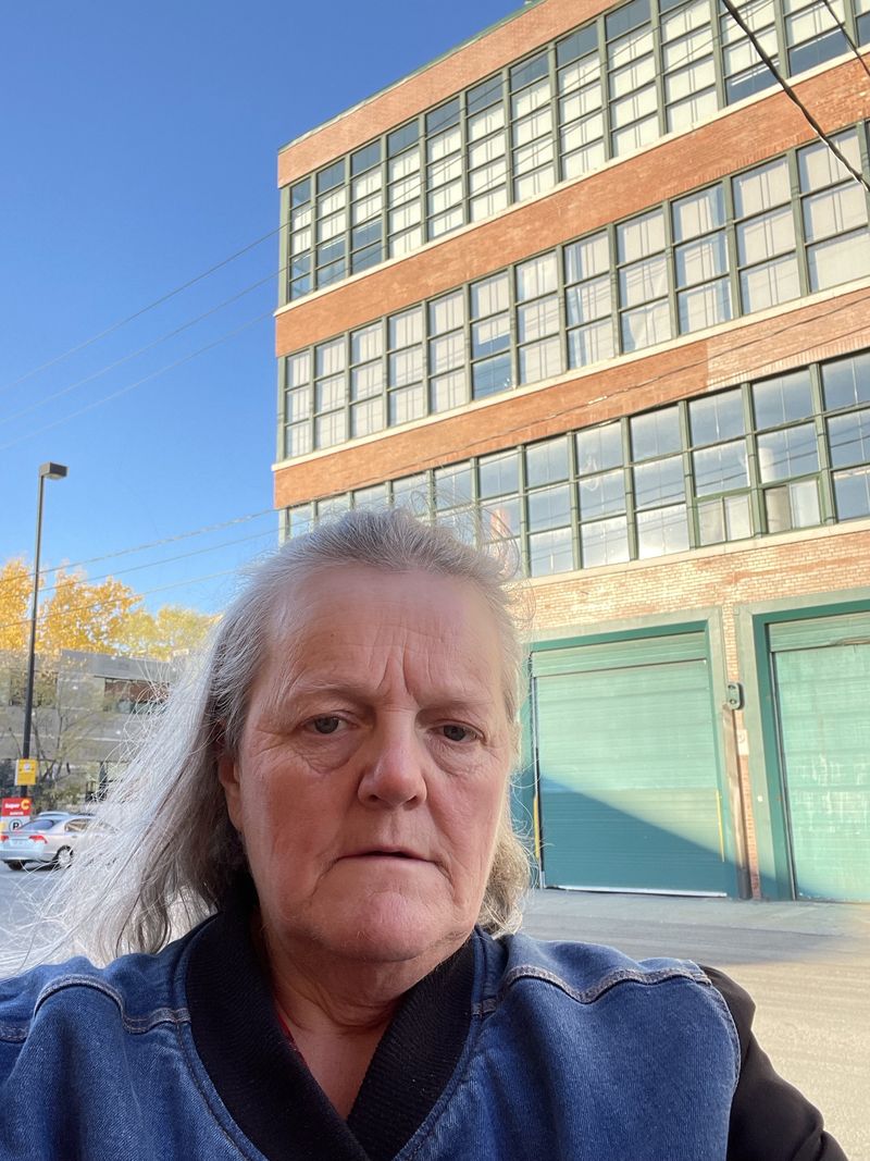 Andrée, 60