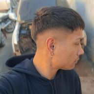 Emii, 21