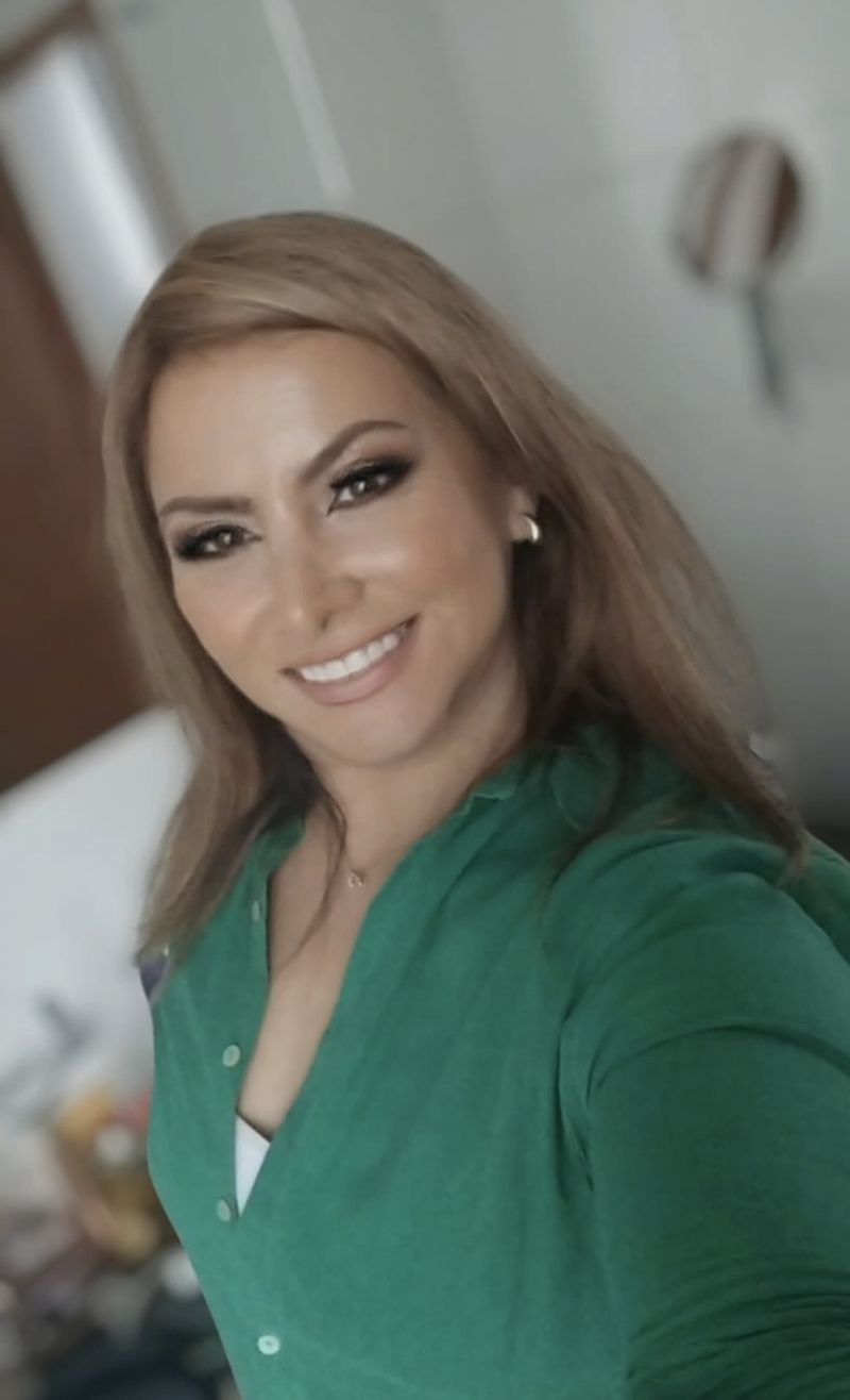 Bel, 43