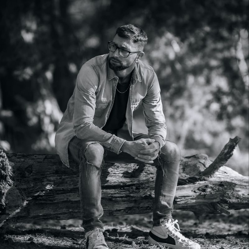 Kristof, 44