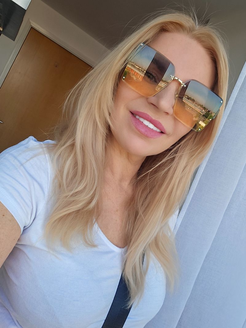 Iwona, 52