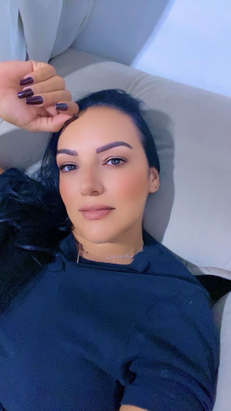 Beatriz, 43