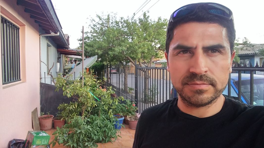 Alejandro, 49