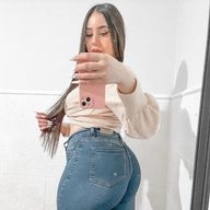 Lucia, 29