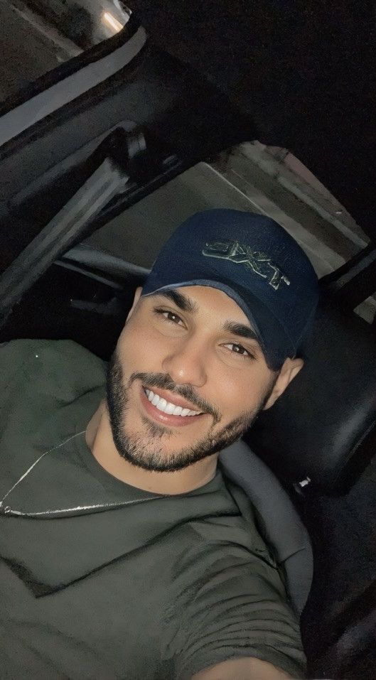 João Guilherme, 29