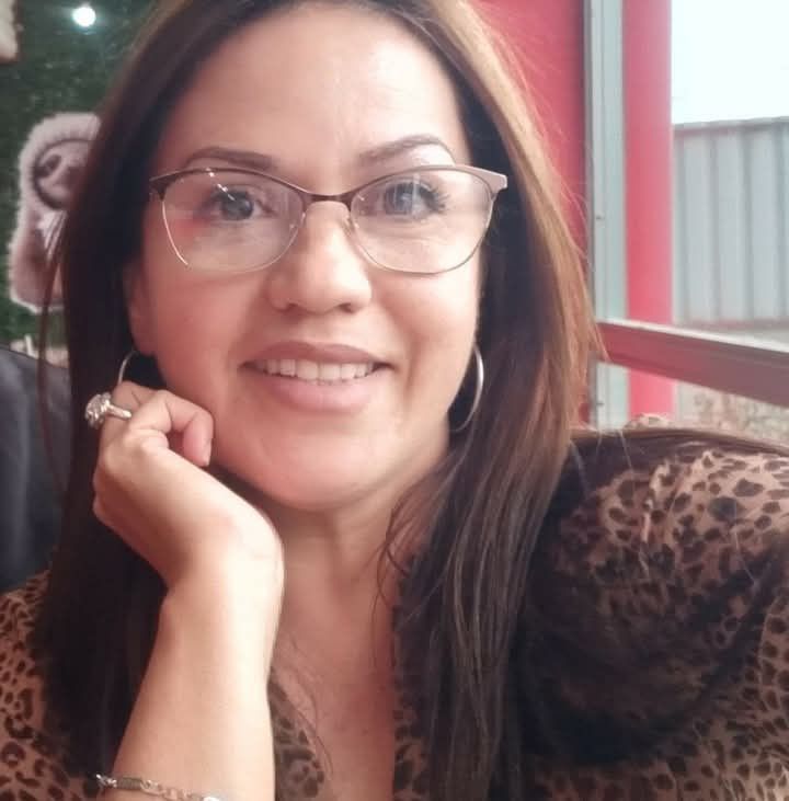 Mila, 48