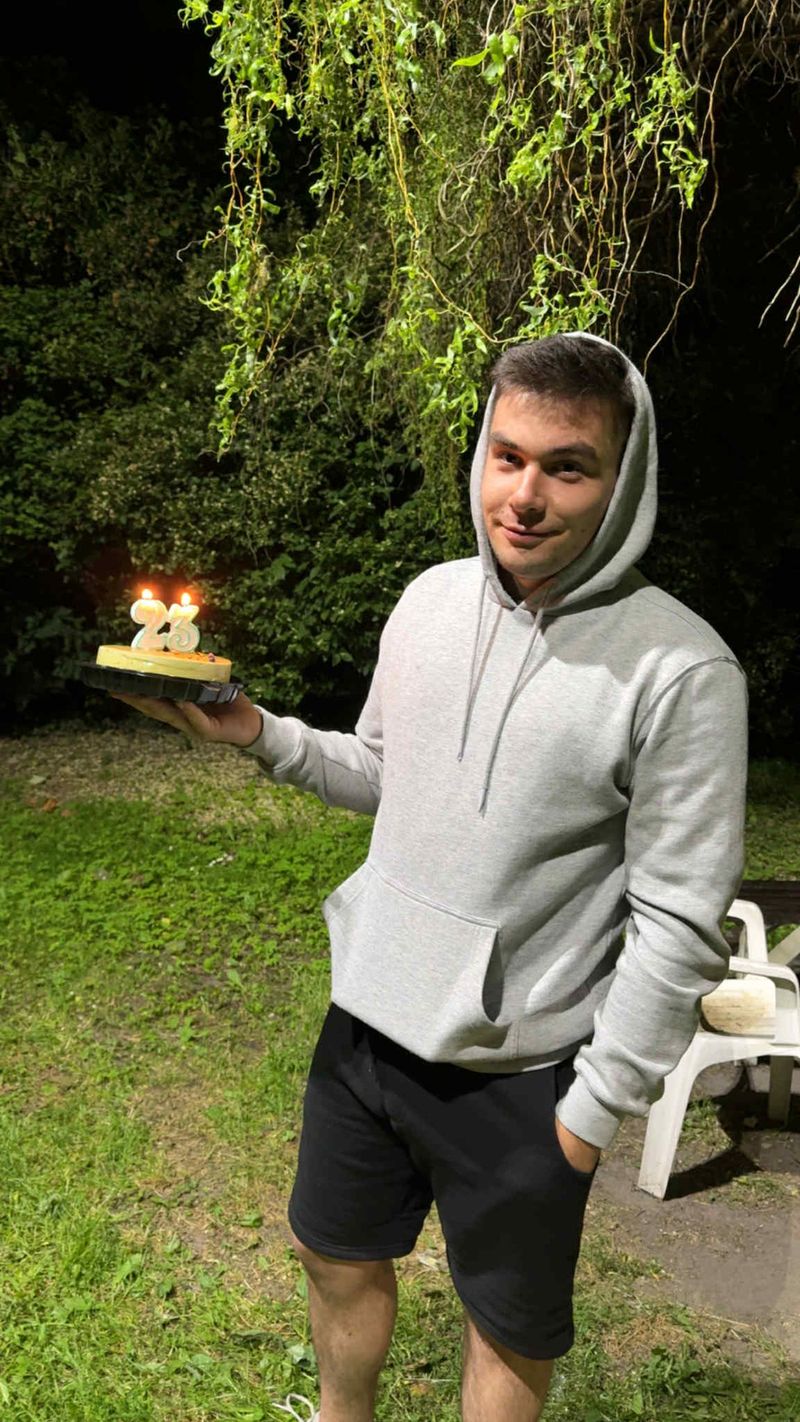 Konrad, 22