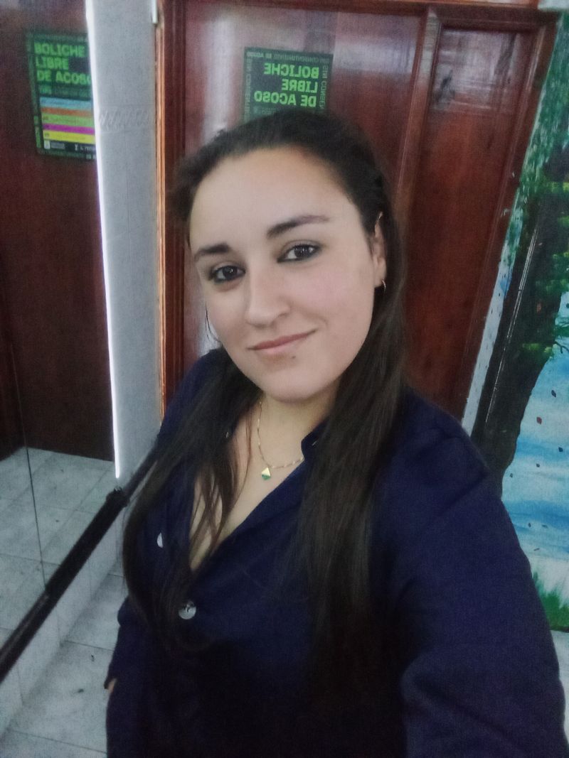 Claudia, 31