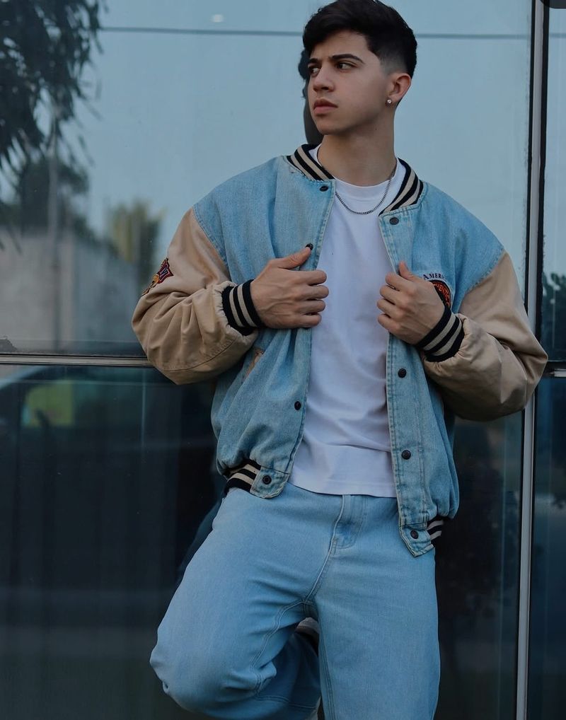 Leo, 20