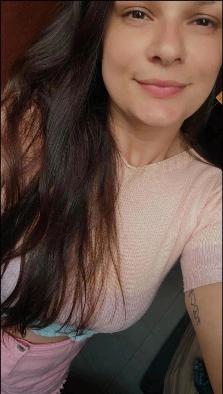 Gabi, 31