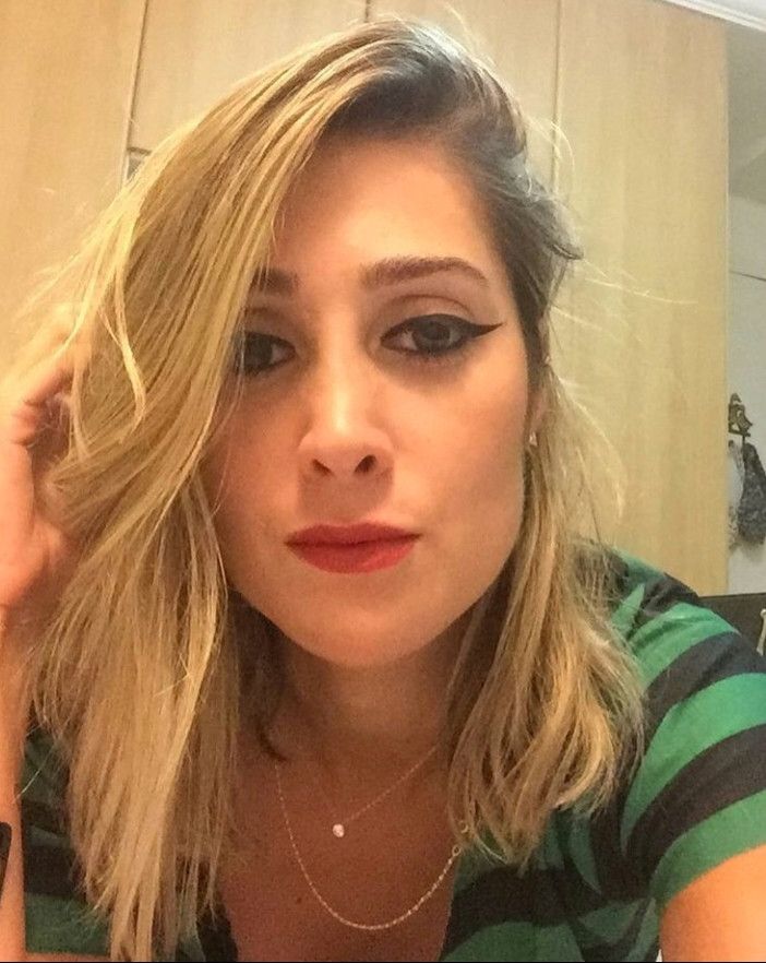 Liz, 21