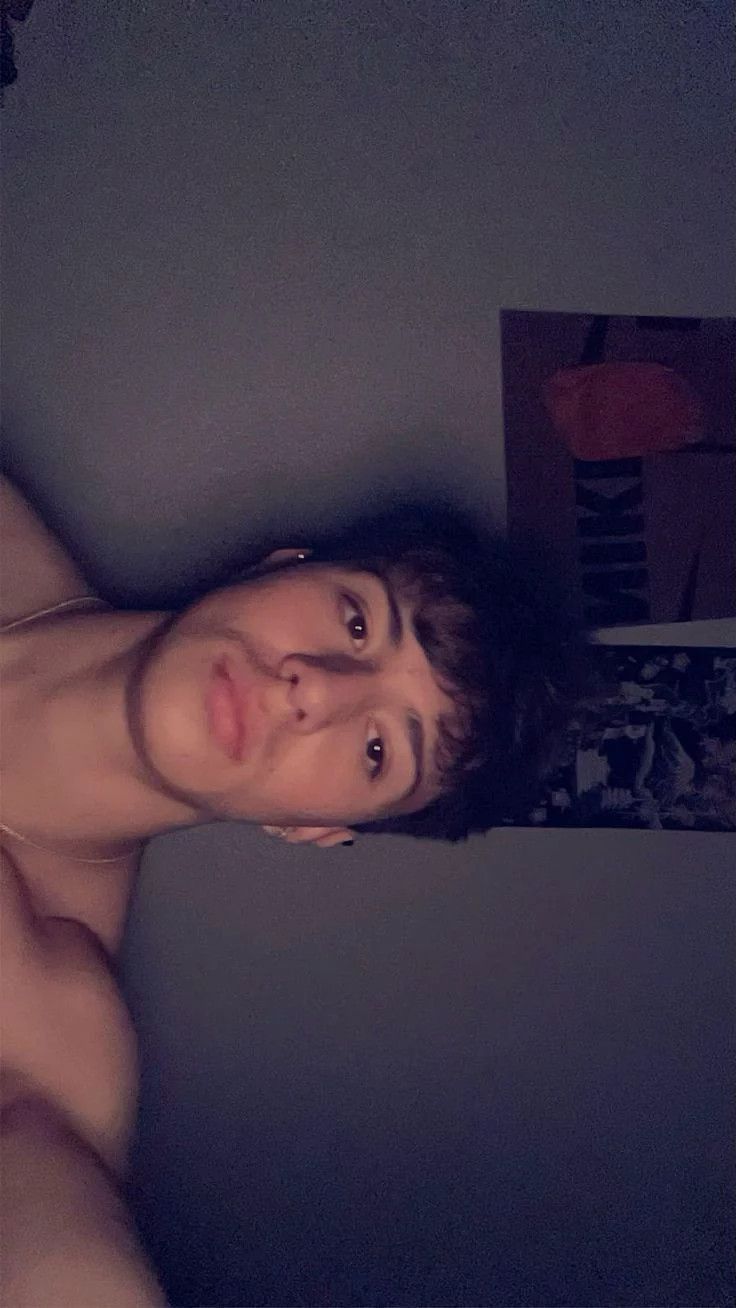 Iwannaflyy, 20